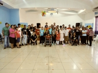 Jóvenes con discapacidad de Usulutan y equipo técnico de la Asociación Los Angelitos